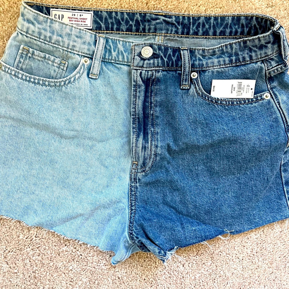 Women’s Jean shorts size 29 new with tags
